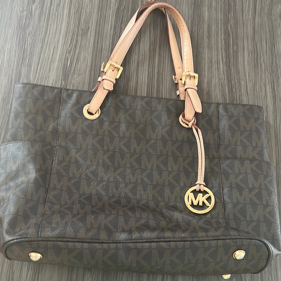 Michael Kors brown tote/laptop bag
